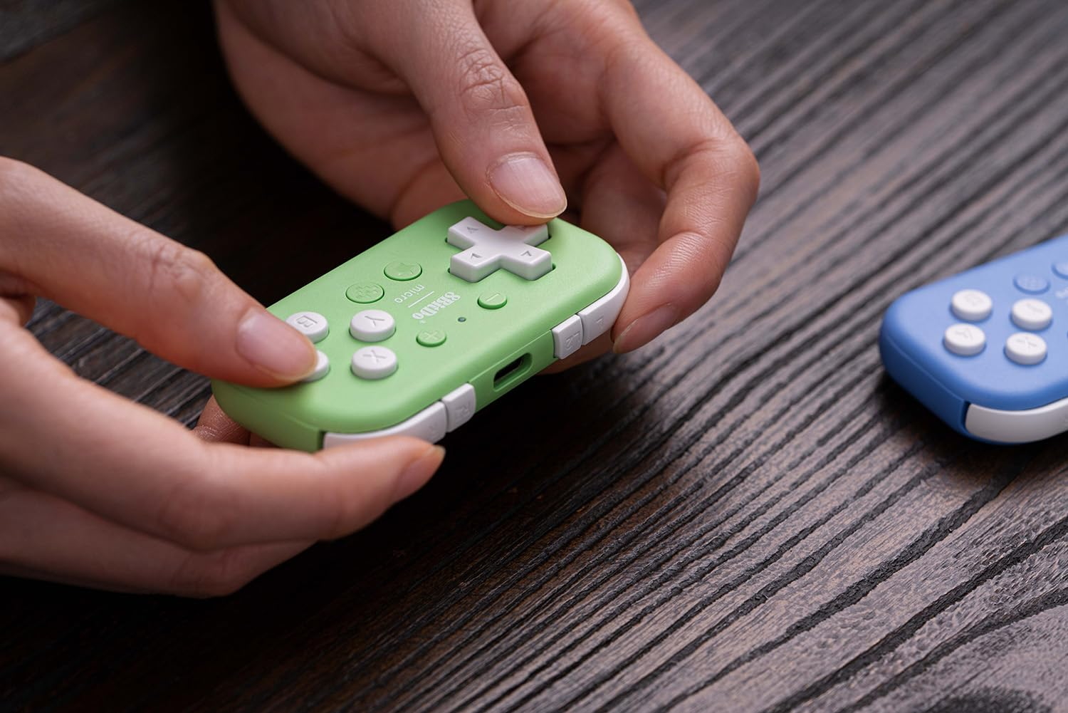 8Bitdo Micro Ασύρματο Bluetooth Gamepad Pocket-sized Mini για Switch / Android / Raspberry Pi Μπλε 8Bitdo Micro Ασύρματο Bluetooth Gamepad Pocket-sized Mini για Switch / Android / Raspberry Pi Μπλε